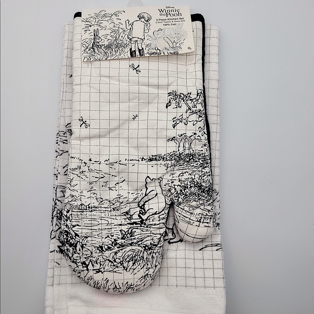 Disney Winnie the Pooh Sketchbook Towels and Mitt